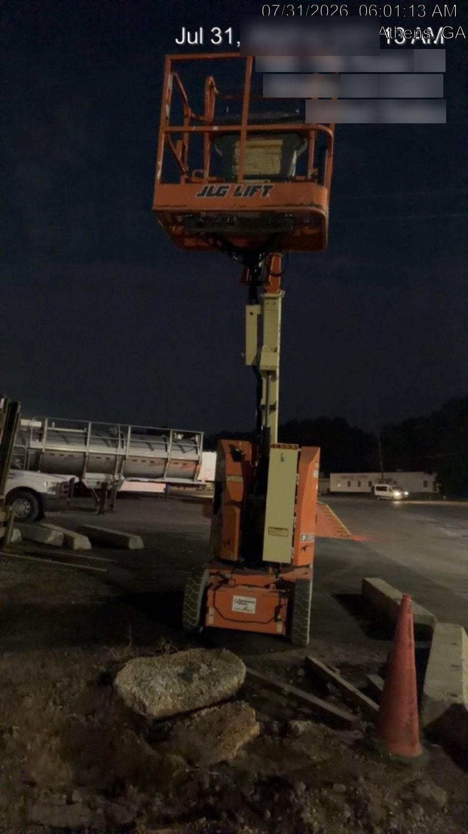 2019 JLG E300AJP