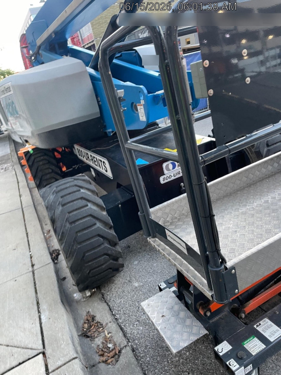 2023 JLG 1030P