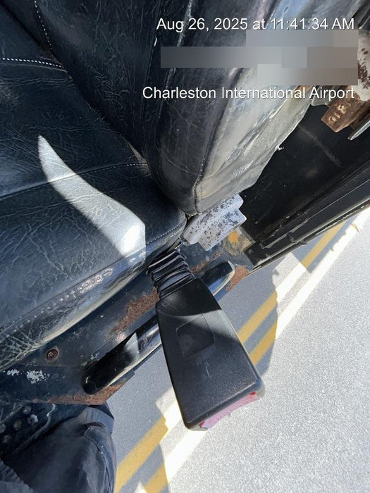 2019 Genie GTH-1056 Canopy, Solid RT Tires, LED Work Lights, Beacon 60" QA Carriage, 60" Forks