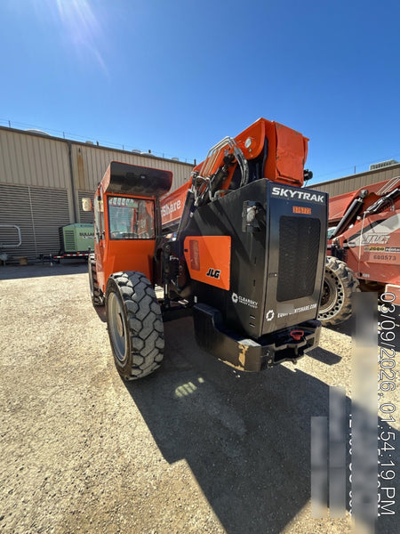 2023 SKYTRAK 8042
