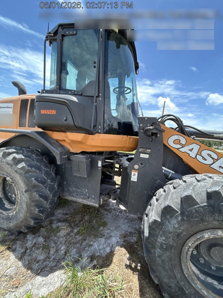 2022 CASE 621G