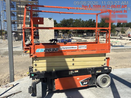 2022 JLG ES2632