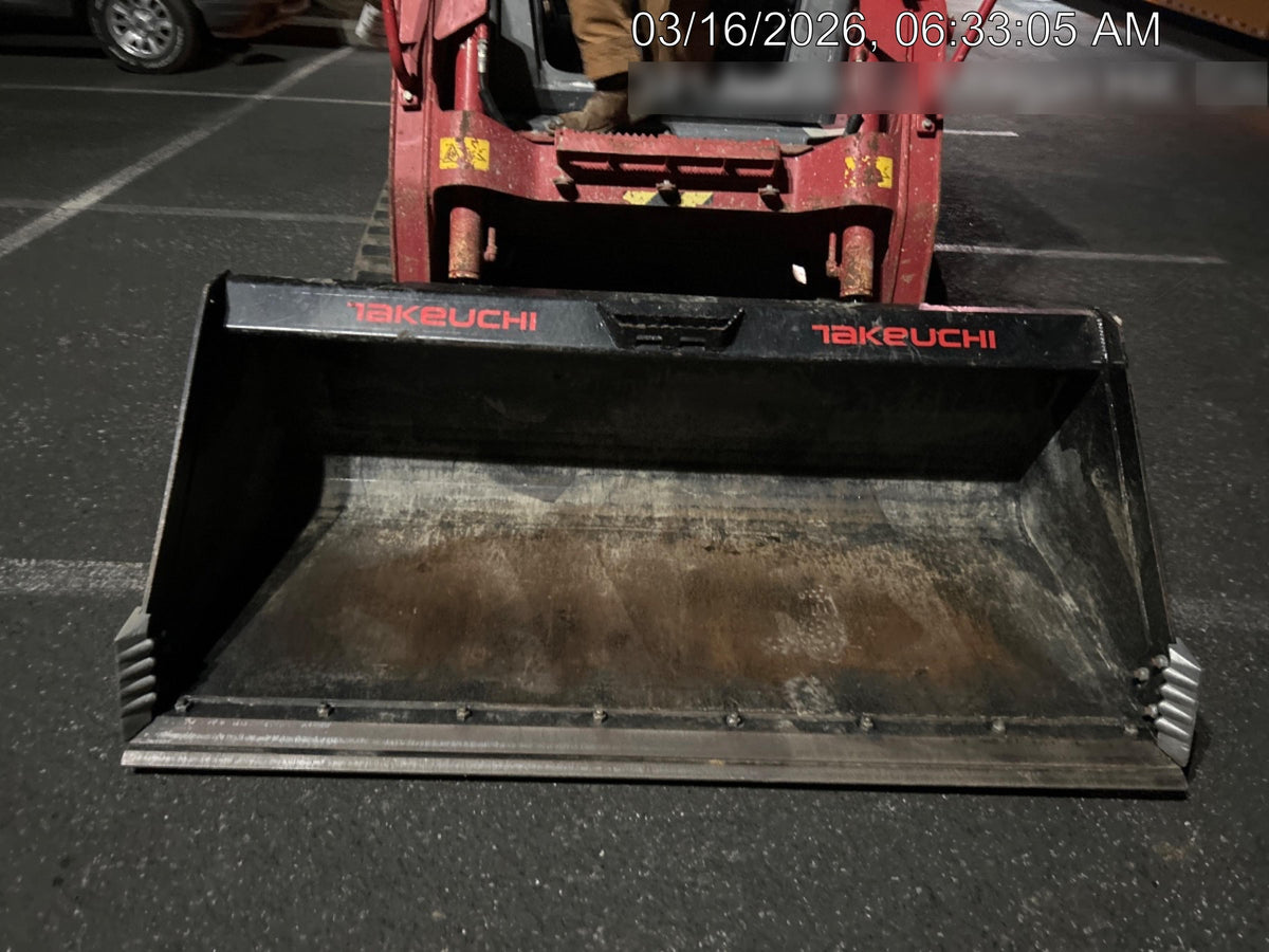 2025 TAKEUCHI 76" Smooth Bucket - Takeuchi
