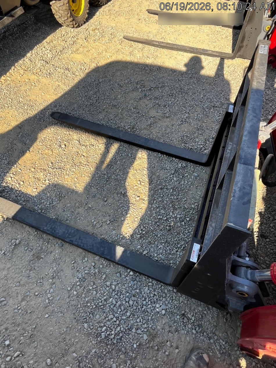 2026 ARROW MATERIAL HANDLING 72" Pallet Forks - Arrow