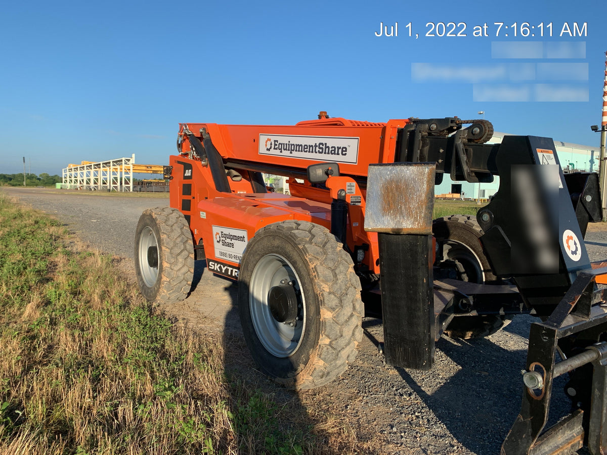 2021 SKYTRAK 10054