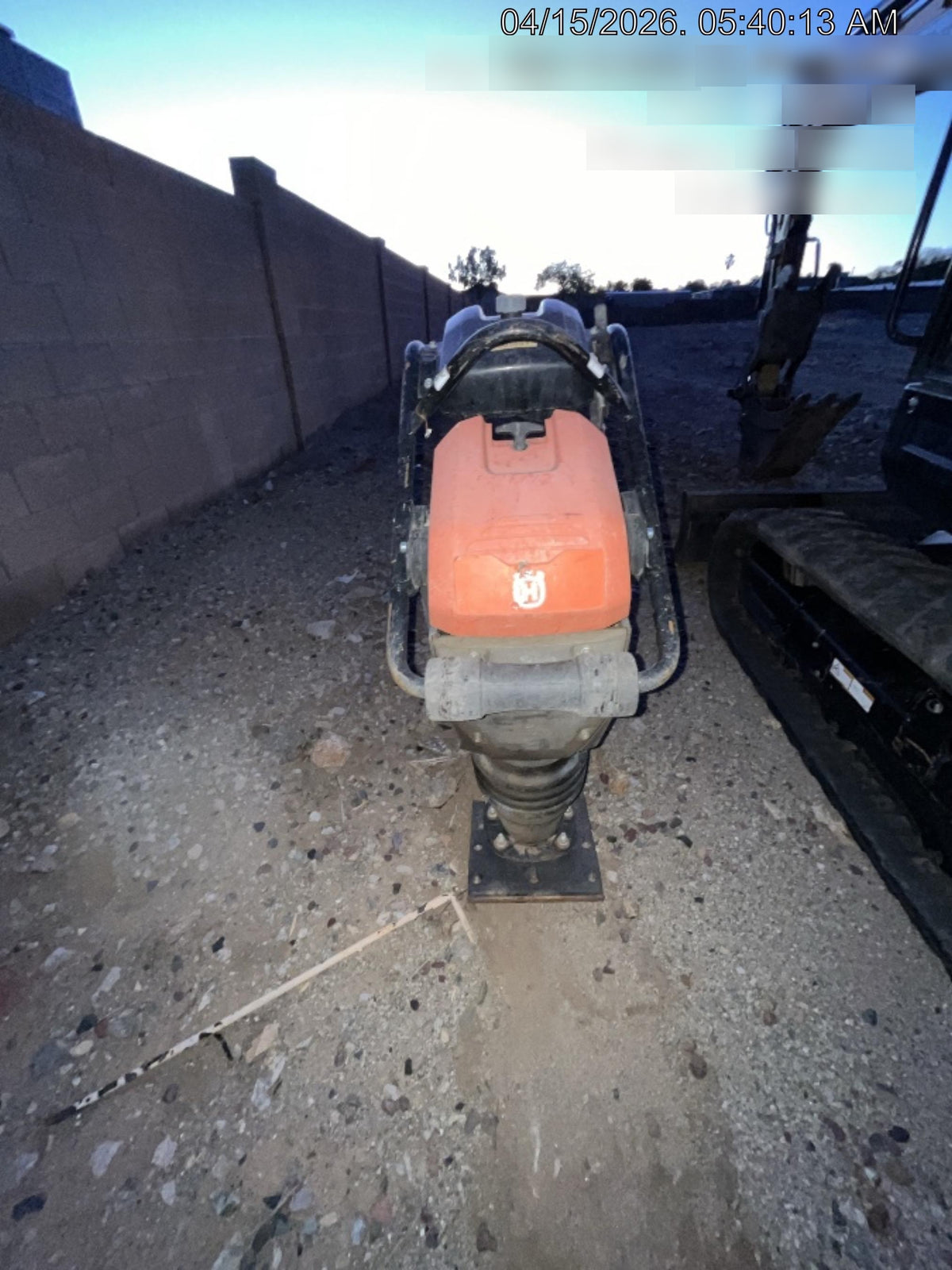 2025 HUSQVARNA LT6005