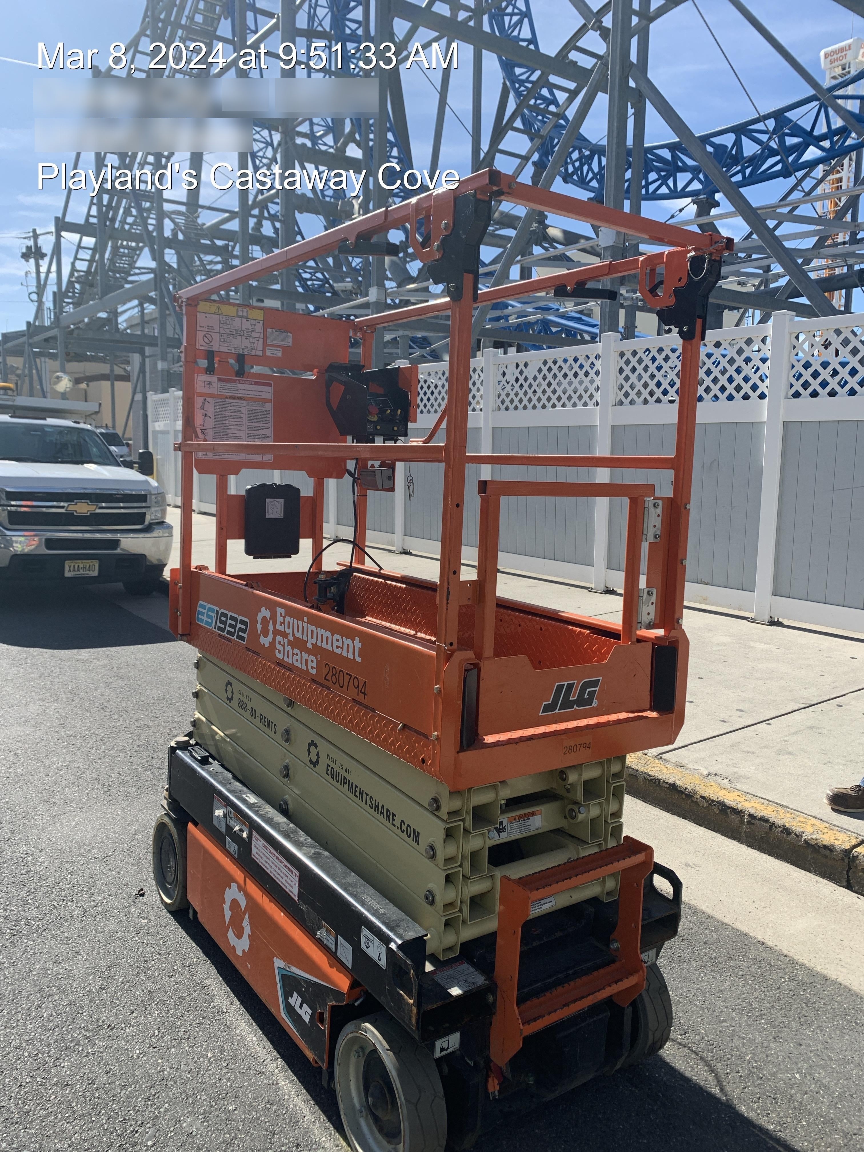 2022 JLG ES1932