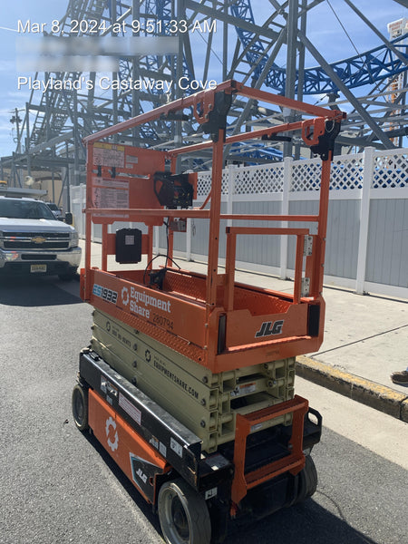 2022 JLG ES1932