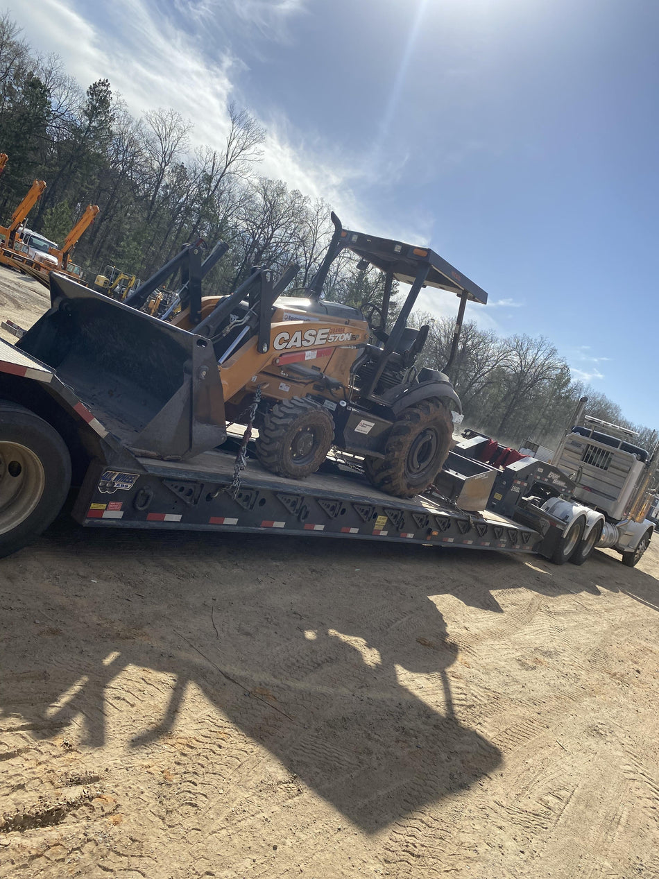 2023 CASE 570N EP