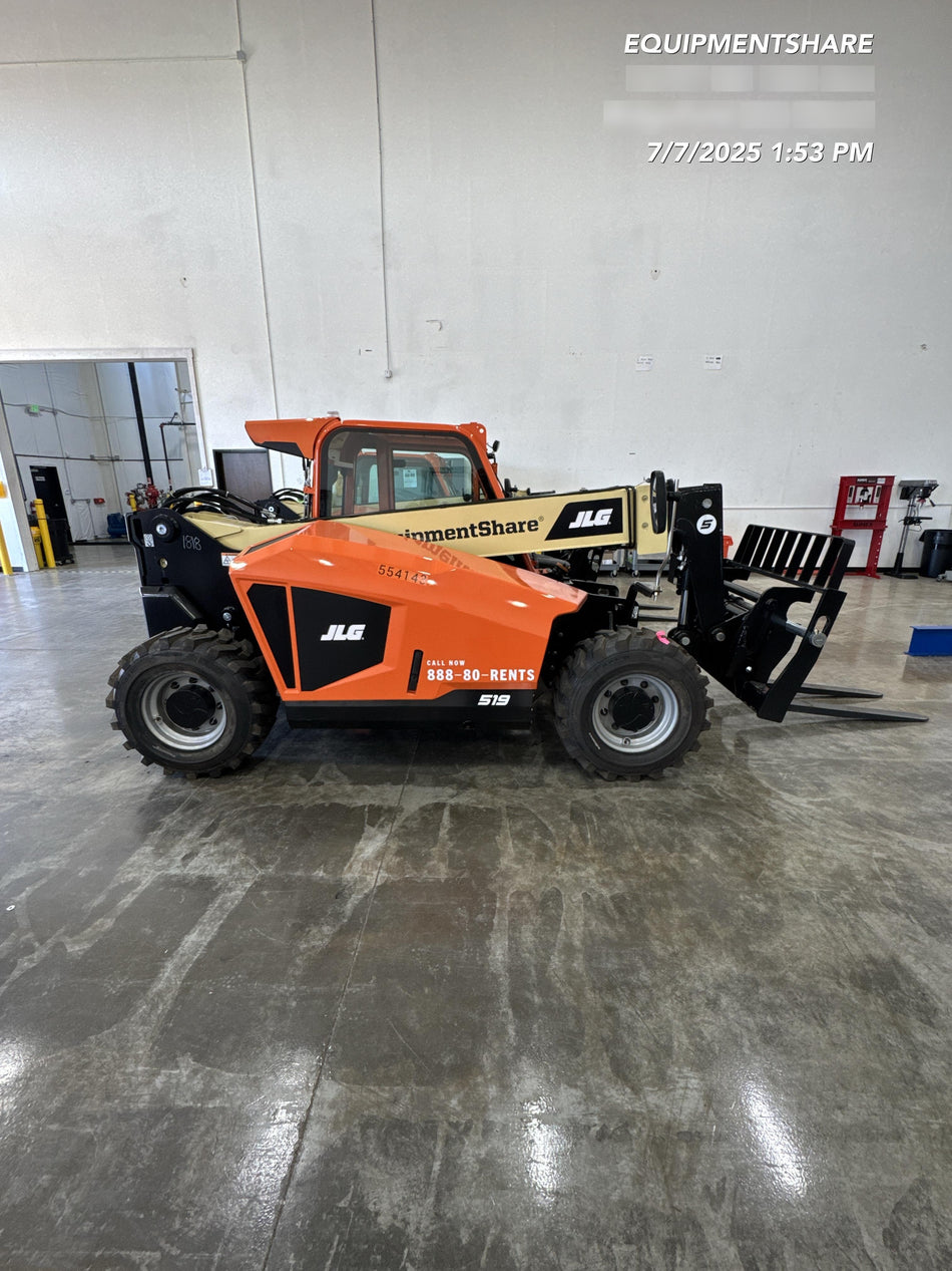 2025 JLG 519