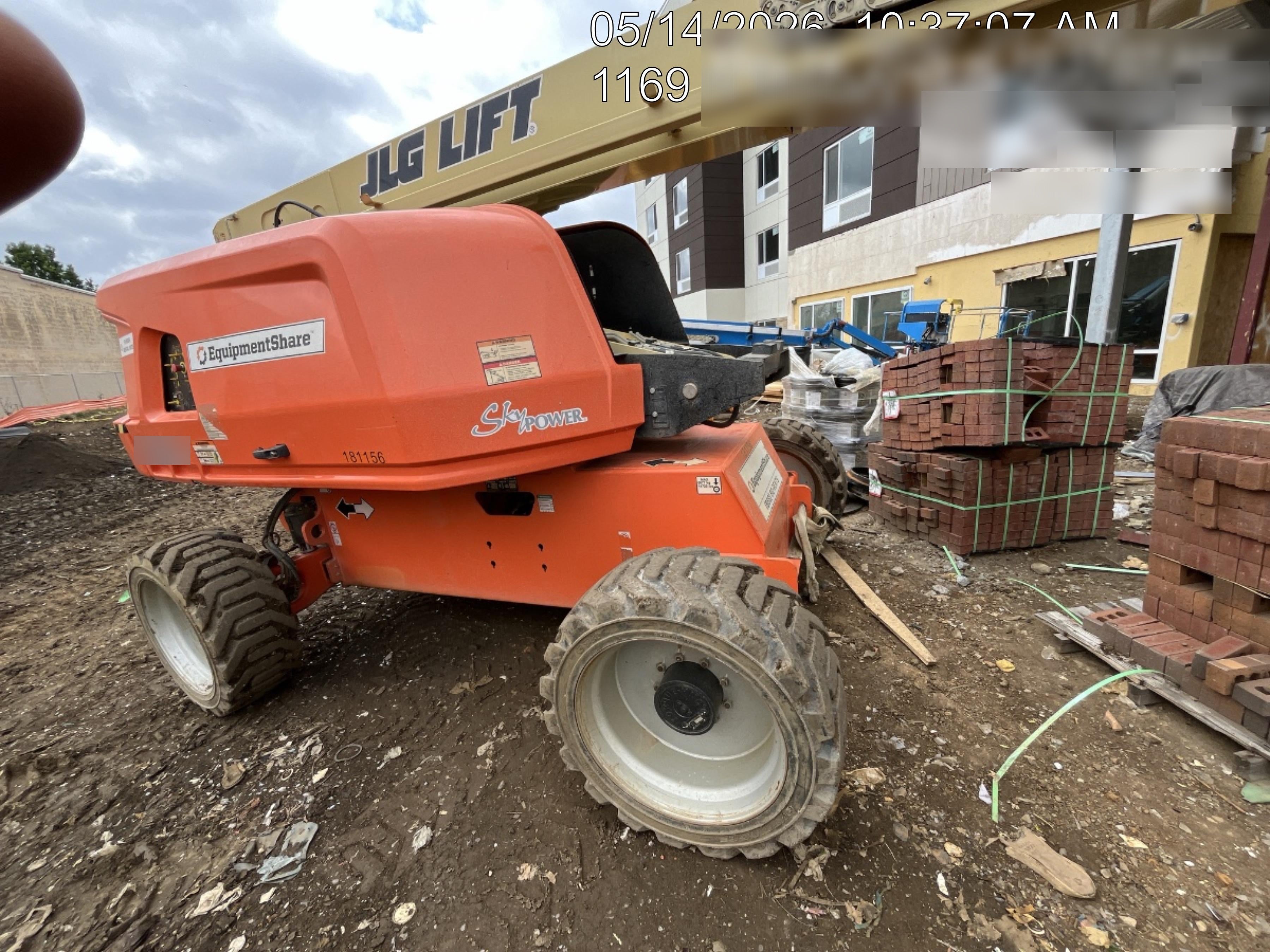 2021 JLG 660SJ