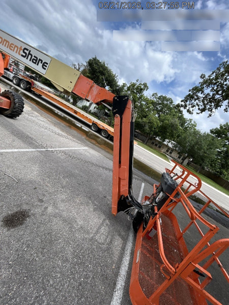 2016 JLG 660SJ