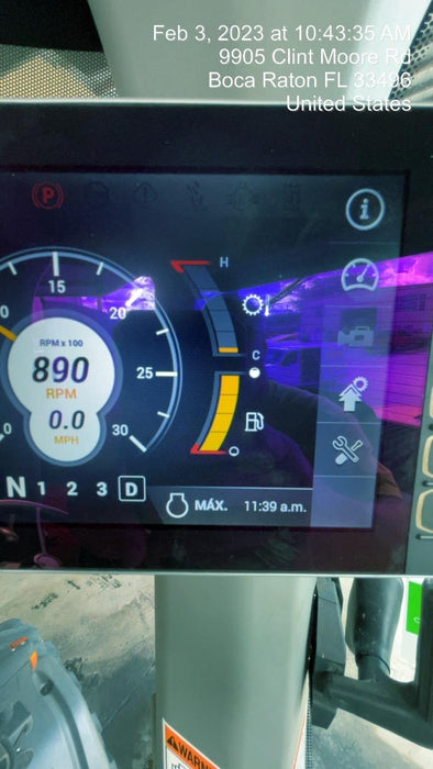 2017 Case 621G CLOSED CAB, JRB 416 STYLE HYD COUPLER