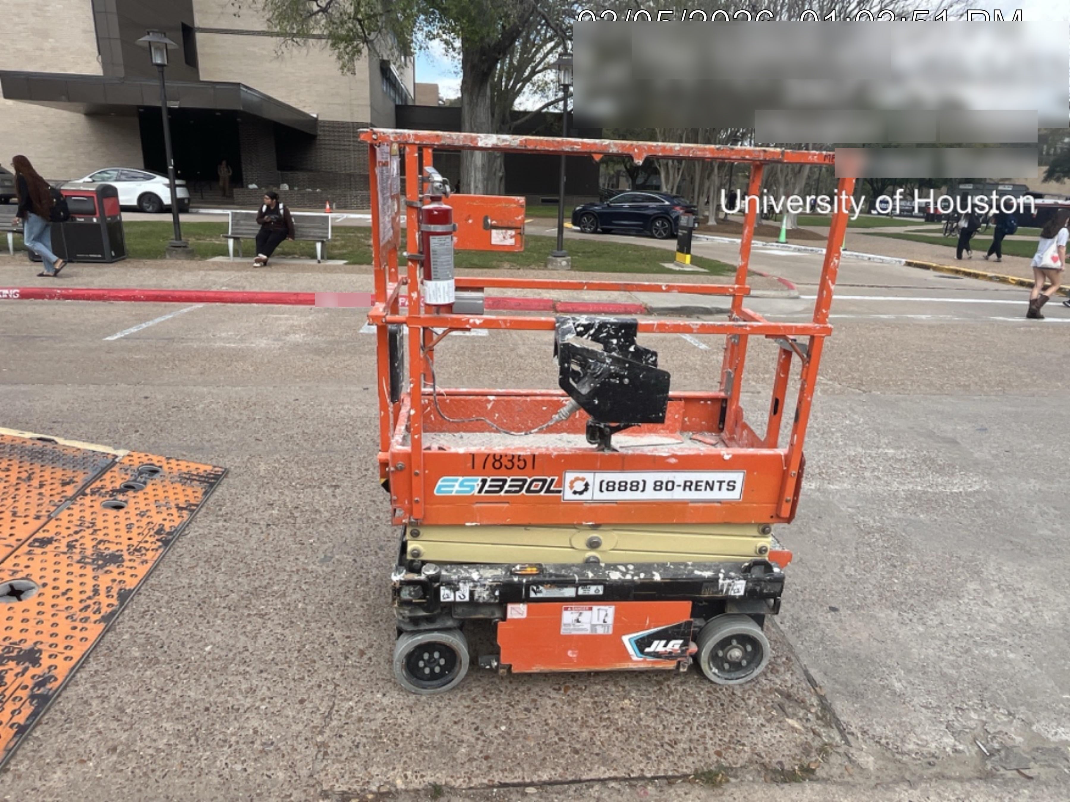 2021 JLG ES1330L