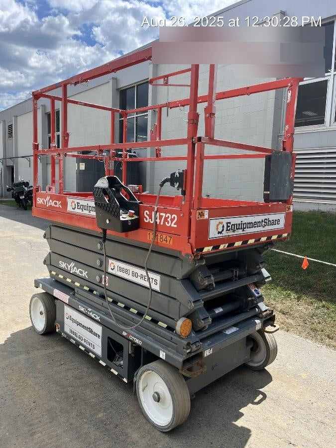 2021 SKYJACK SJ4732
