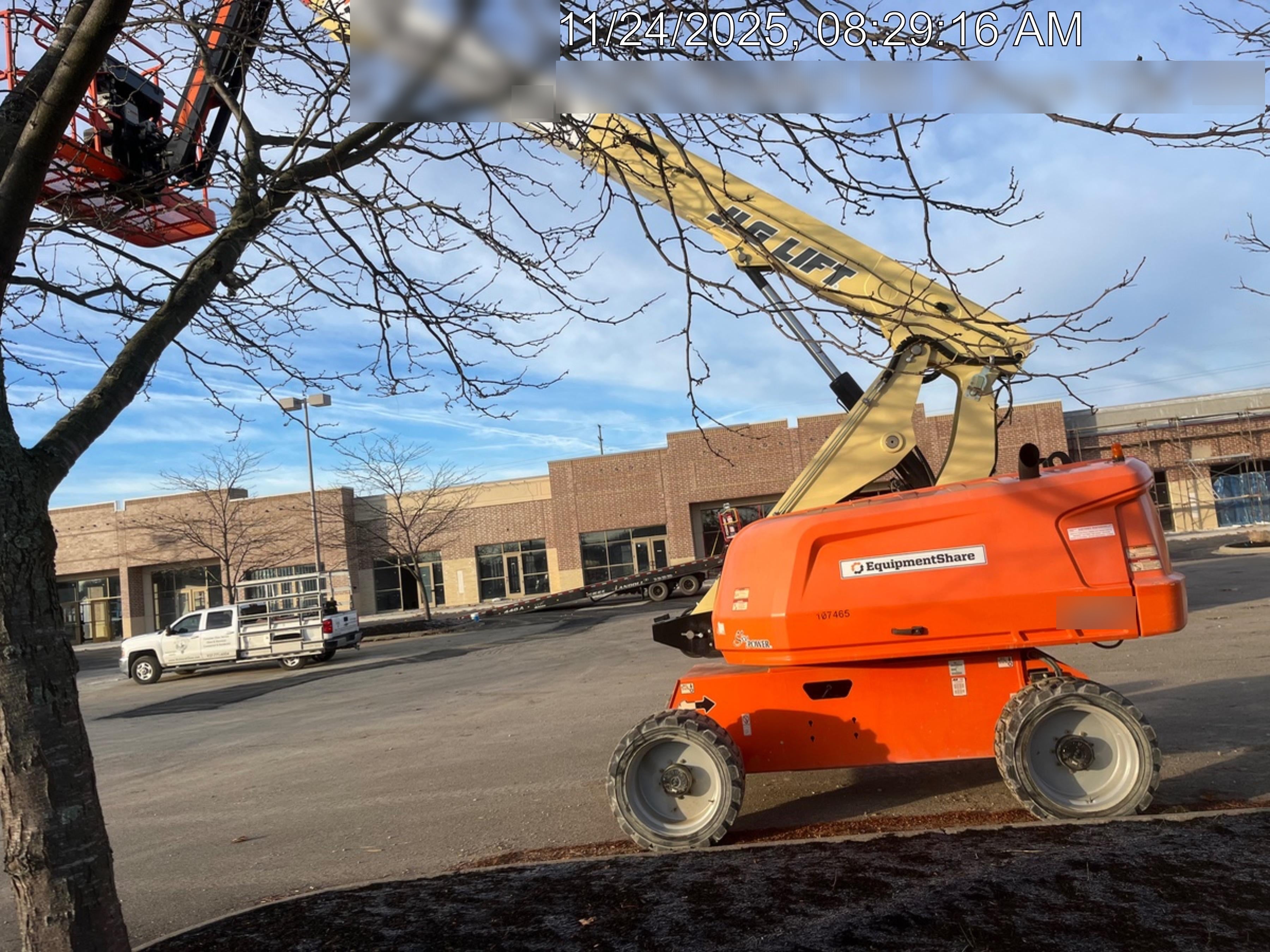 2020 JLG 660SJ