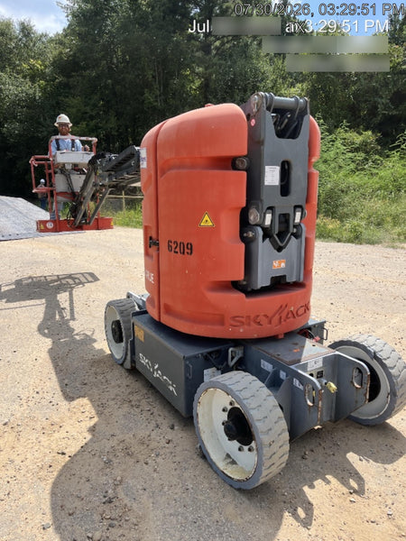 2017 SKYJACK SJ30 AJE