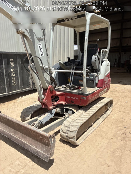 2022 TAKEUCHI TB235-2R