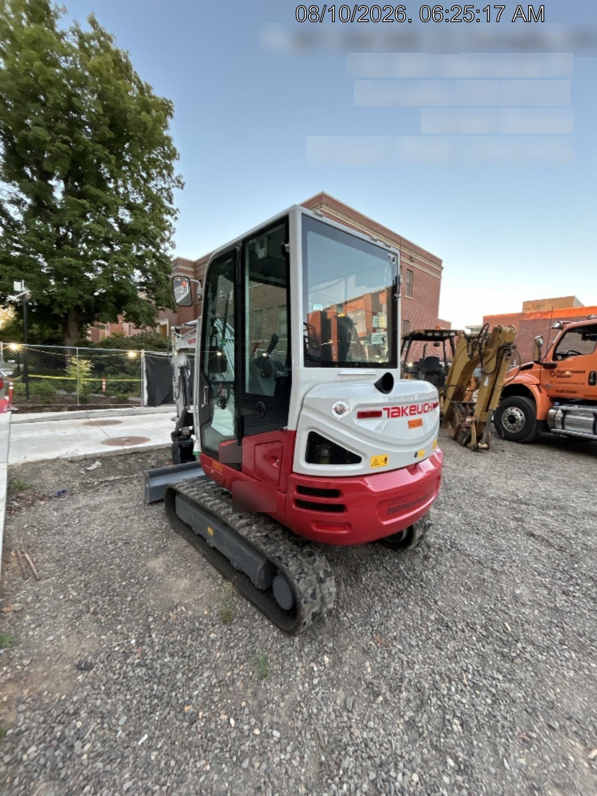 2025 TAKEUCHI TB235-2CR
