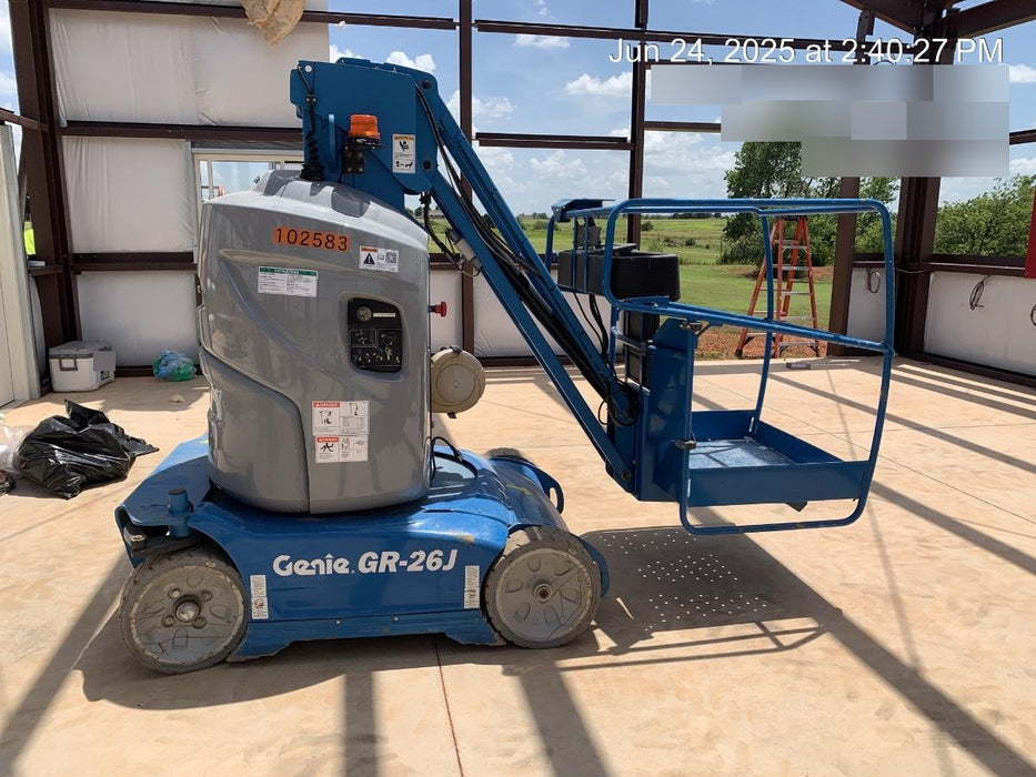 2020 GENIE GR-26J