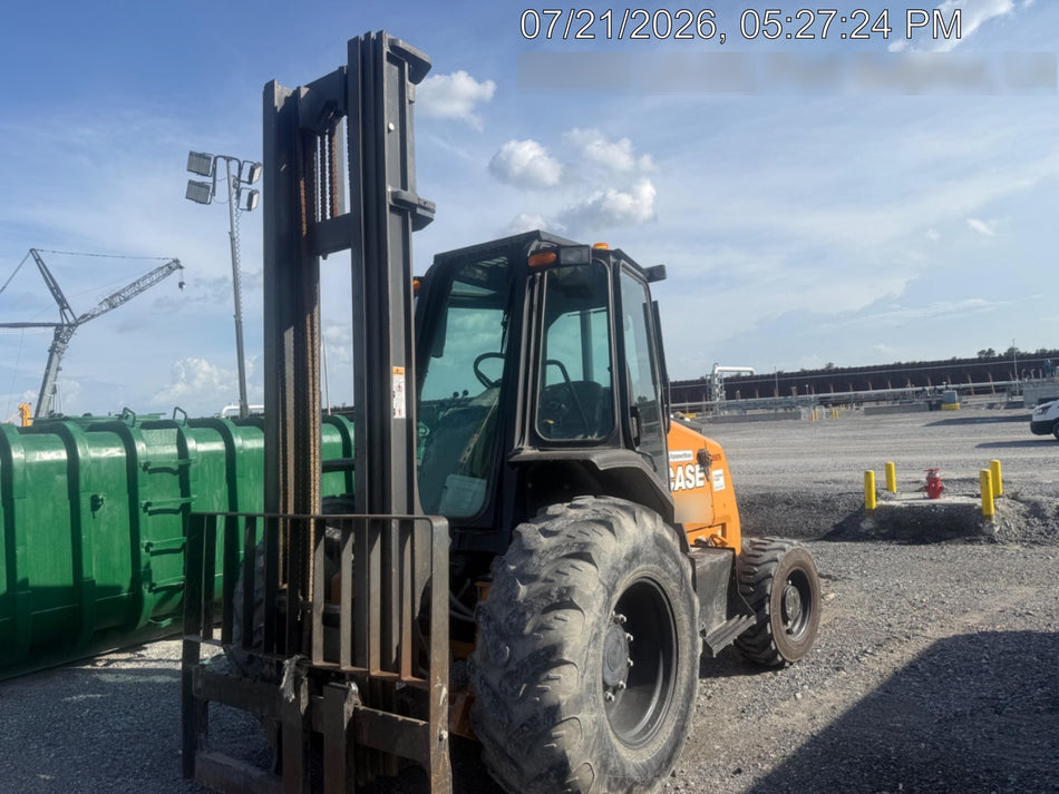2021 CASE 586H