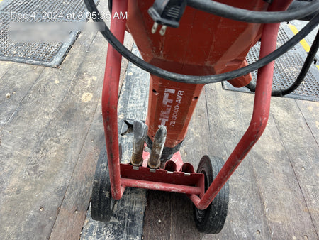 2023 HILTI TE 3000-AVR