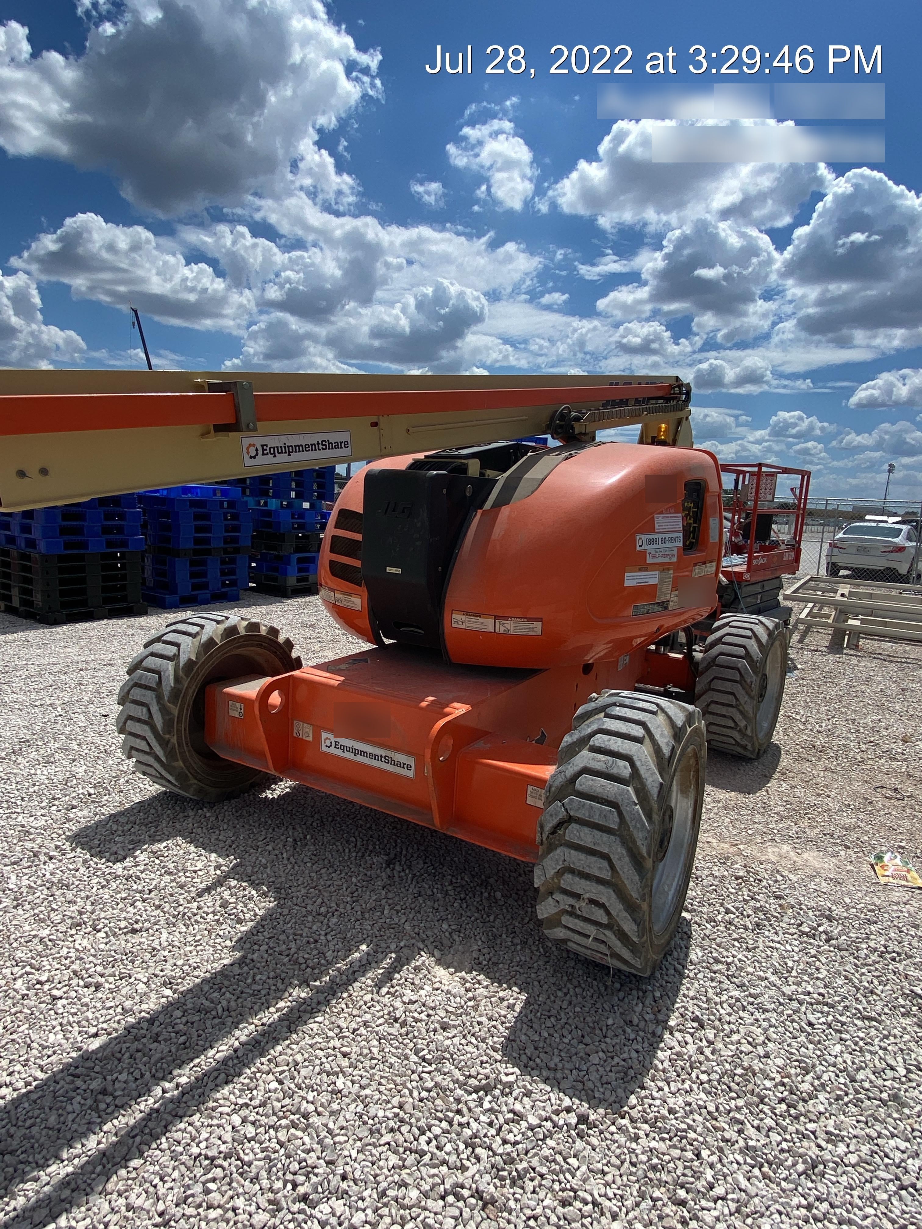 2019 JLG 600AJ