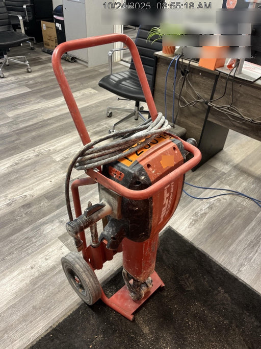 2020 HILTI TE 3000-AVR