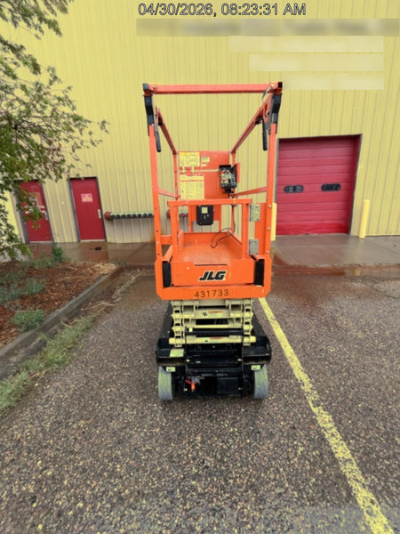 2024 JLG ES1932