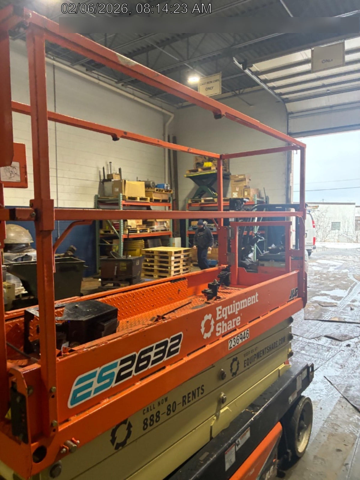 2022 JLG ES2632
