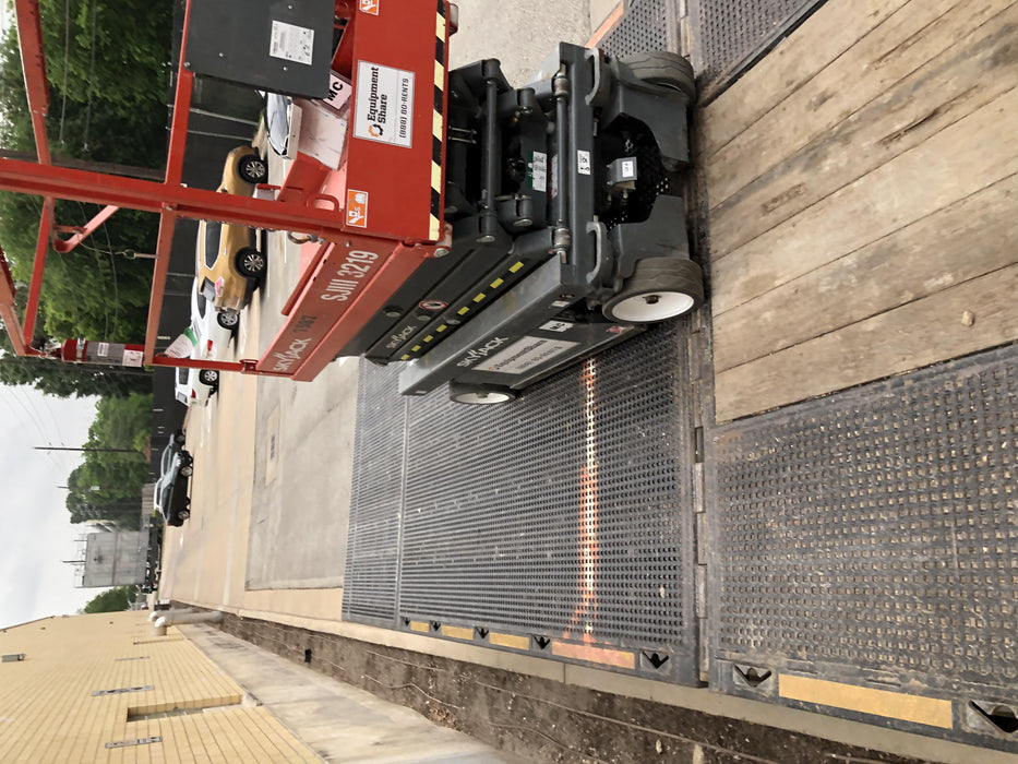 2018 Skyjack SJIII-3219 Skyjack SJIII3219 Scissor Lift w/Trojan Batteries