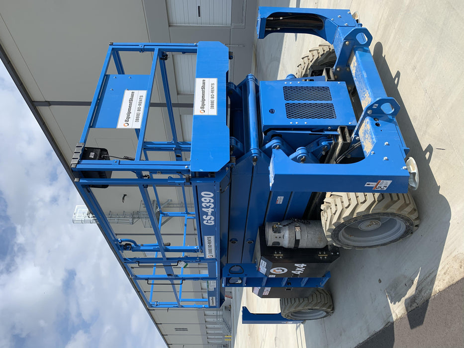 2020 GENIE GS-4390 RT