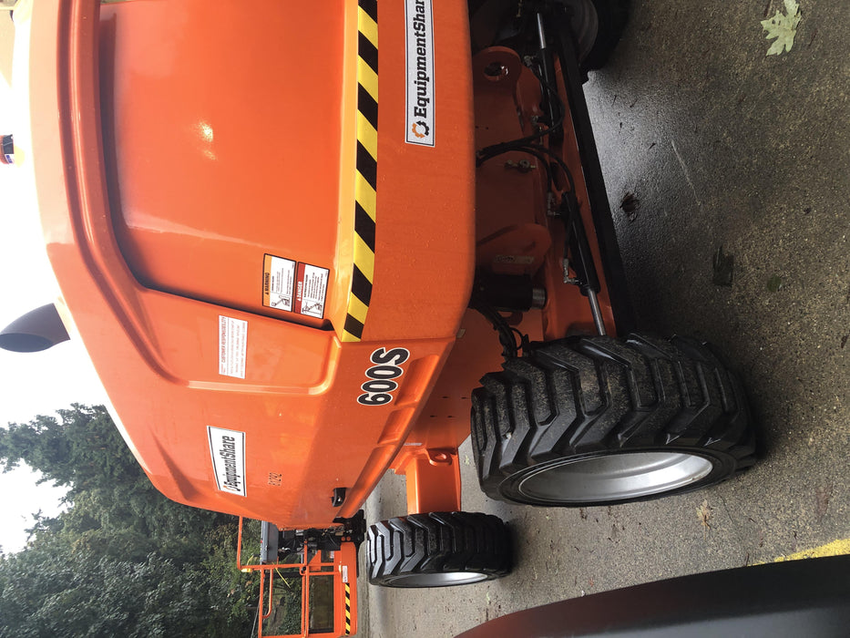 2020 JLG 600S