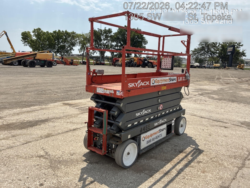 2018 Skyjack SJIII-3226 Skyjack SJIII3226 Scissor Lift w/Trojan Batteries