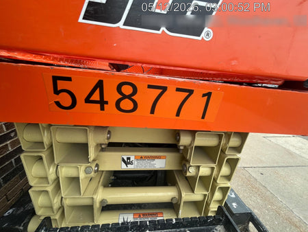 2025 JLG ES1932
