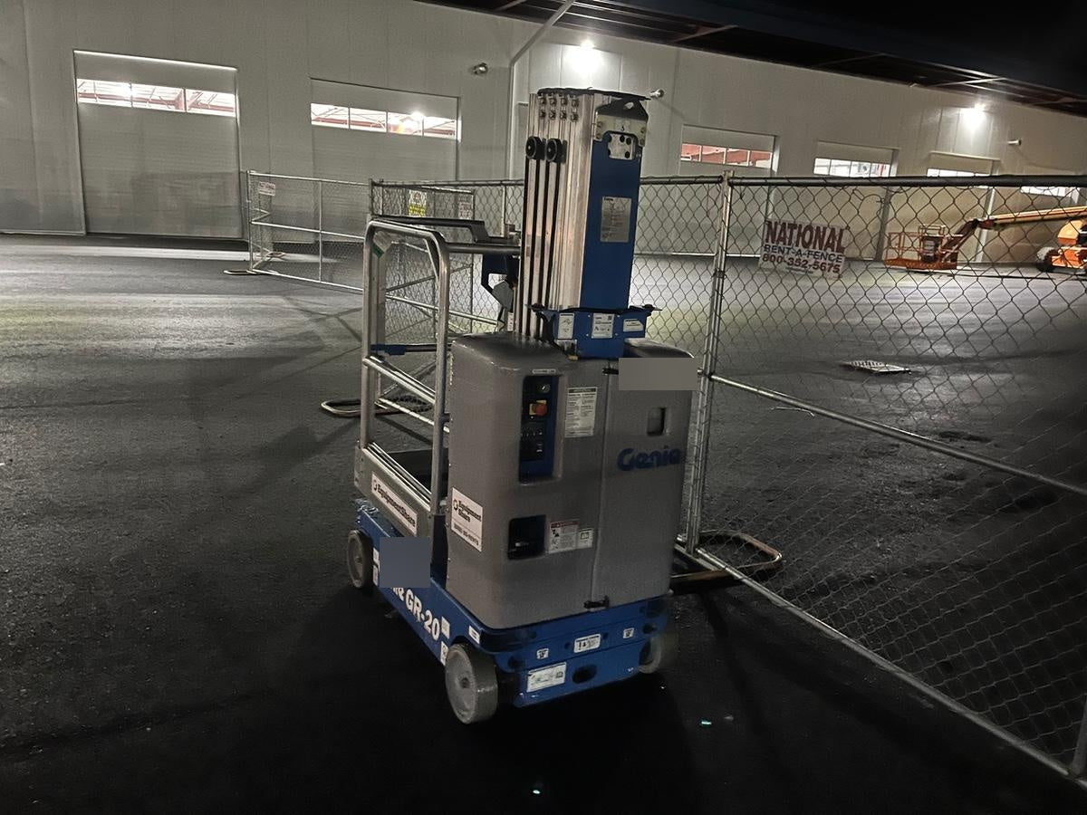 2019 GENIE GR-20