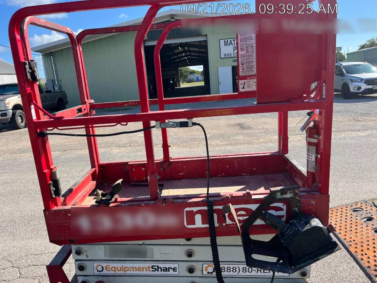 2019 MEC 1330SE MEC 1330SE w/ES Track Hardware, Full Extended 2 Year Warranty