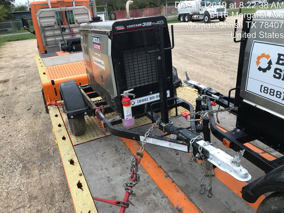 2019 Lincoln Electric Vantage 322 Welder Ready-Pak 3, Two wheel trailer, Fender and Light kit, Cable Rack