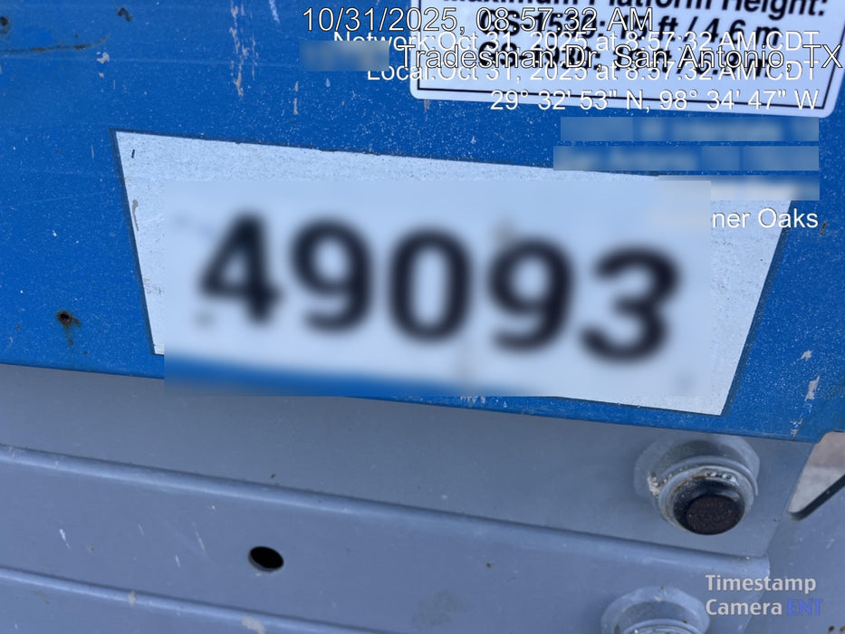 2019 Genie GS-2632 Folding rails with half height swing gate