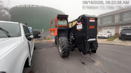 2021 JLG 1075