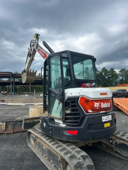2022 Bobcat E50 Cab/Heat/Air, Rubber Tracks, Manual QC, Hydraulic Thumb