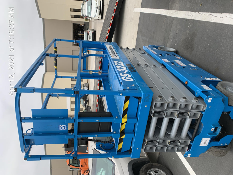2021 GENIE GS-3232