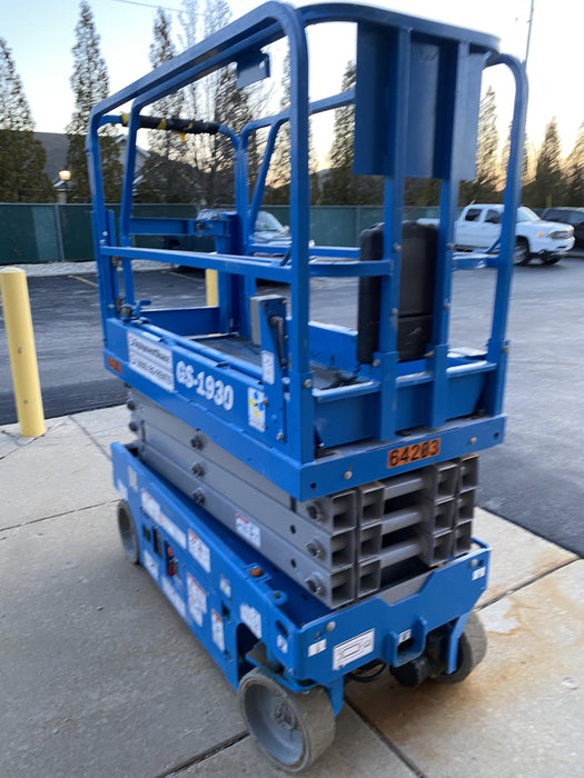 2020 Genie GS-1930 Solid Non Marking Tires, Beacon, Folding rails with half height swing gate