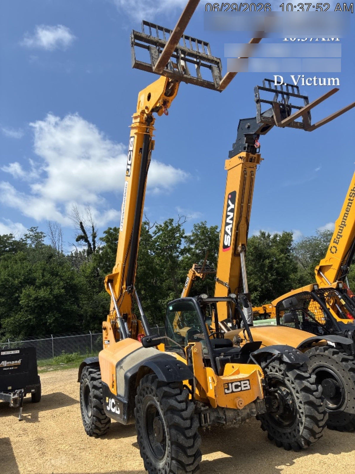 2020 JCB 509-42 Canopy, Solid Tires, Work Lights, Beacon, Aux Hydraulics, Back up Alarm, Lifting Eye, ES Decals
