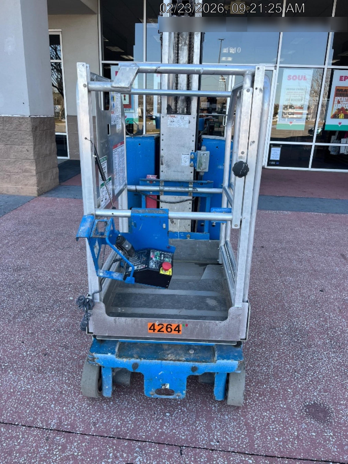 2017 GENIE GR-20