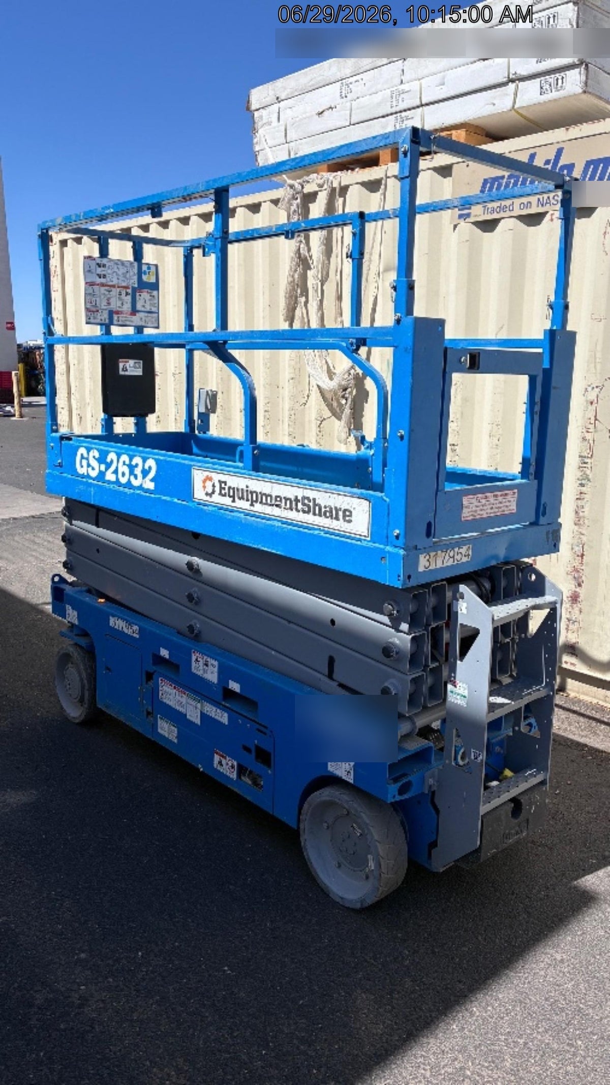2023 GENIE GS-2632
