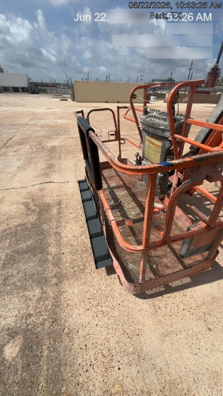 2020 JLG 800AJ