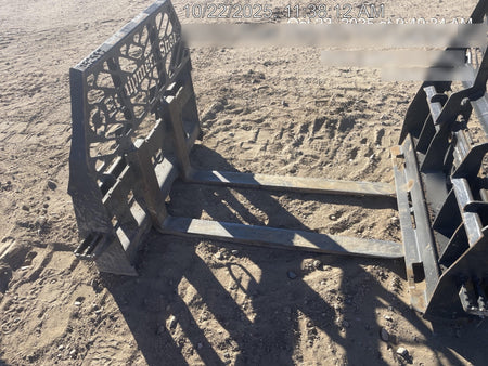 2021 PALADIN 48" Pallet Forks - Paladin