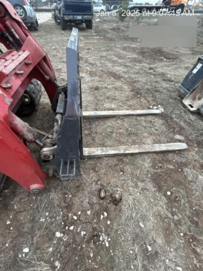 2021 PALADIN 48" Pallet Forks - Paladin