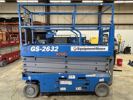2023 GENIE GS-2632